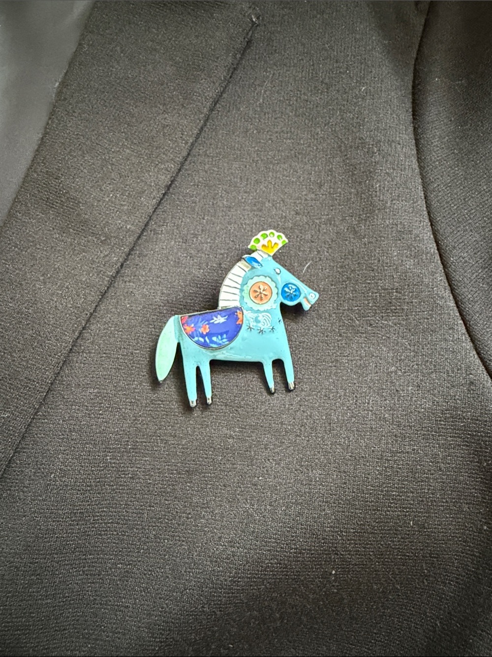 Blue Folk Art Horse Enamel Pin - Picture 2 of 6